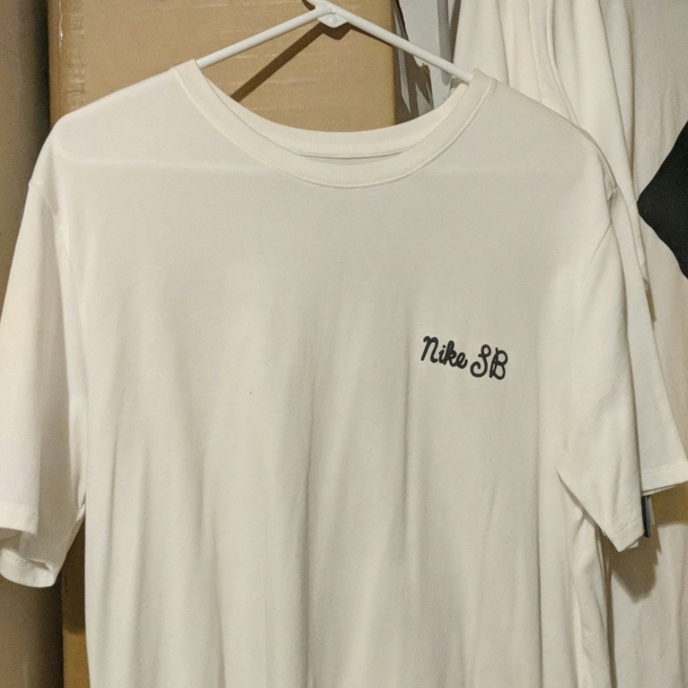 Nike SB Shirt